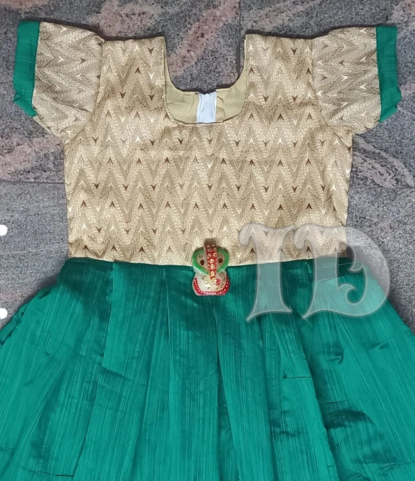 1114/chanderi Green Full Frock - 8yr