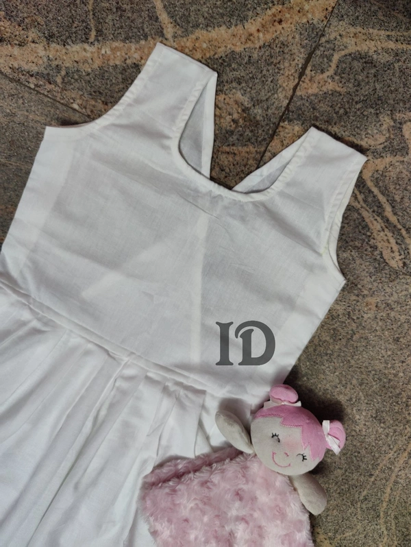 1211/plain white Shimmies - 7yr