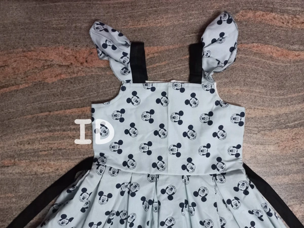 1244/mickey Frock  - 7yr