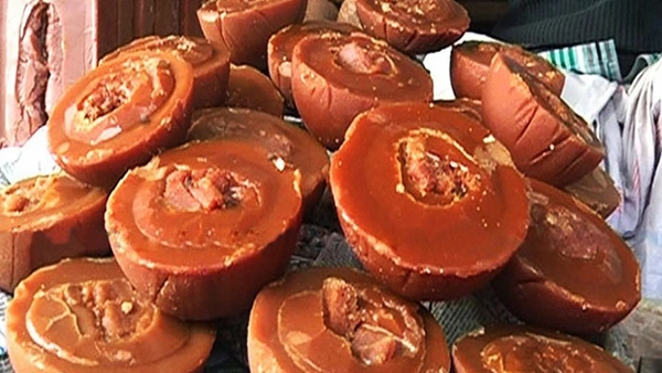 Jaggery (গুড়) Gur - 1kg