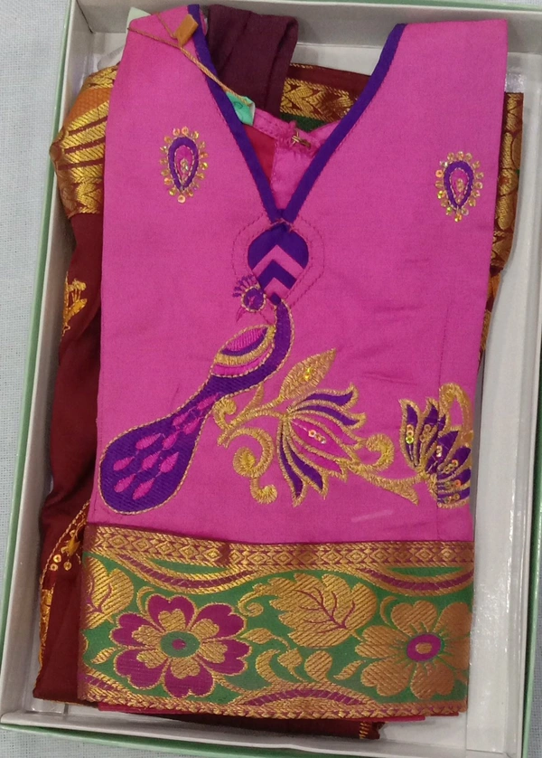 VALLI   LAKSHANA PAWADAI  SET SIZE 18+ 24