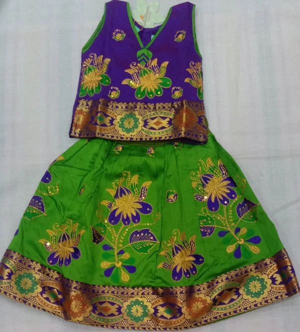 VALLI  PAVADAI SET 9 MONT