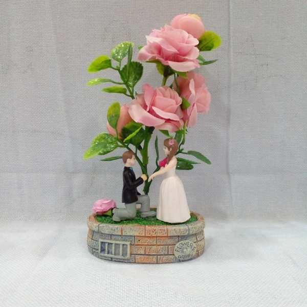 PROPOSAL STATUE