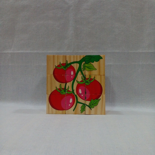 WOODEN CUBE IMAGE GAME