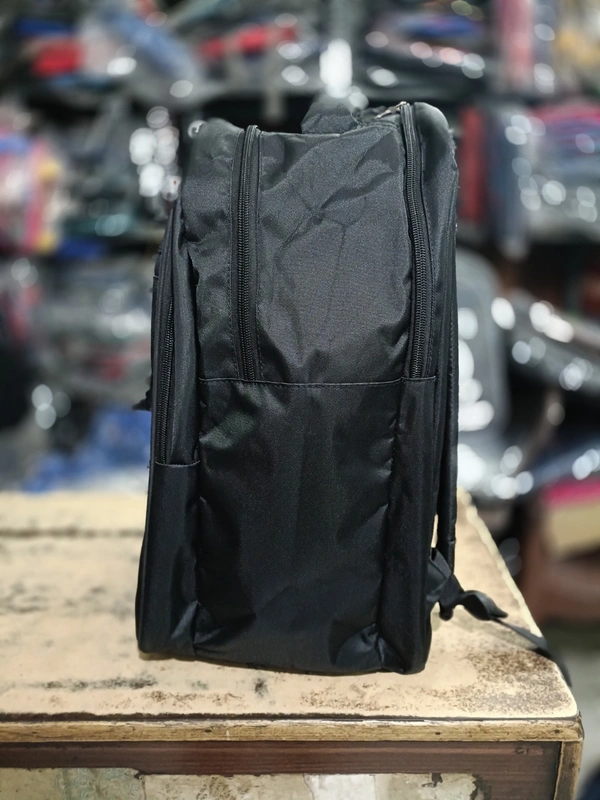 SKYBAGS PBH P034 - 1 20*15*8 Large durable Skybags Backpack - 20*15*8, BLACK