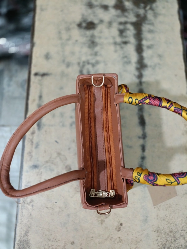 PBH P0109 10*8*4 LADIES PURSE  - 10*8*4, Raw Sienna