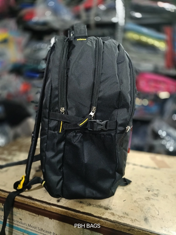 American Tourister PBH P091 AMERICAN TOURISTER 18*14*7 Lower Padded Backpack - 18*14*7, Black