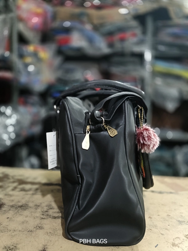 PBH P0153 12*10*6 LADIES PURSE - 12*10*6, Black