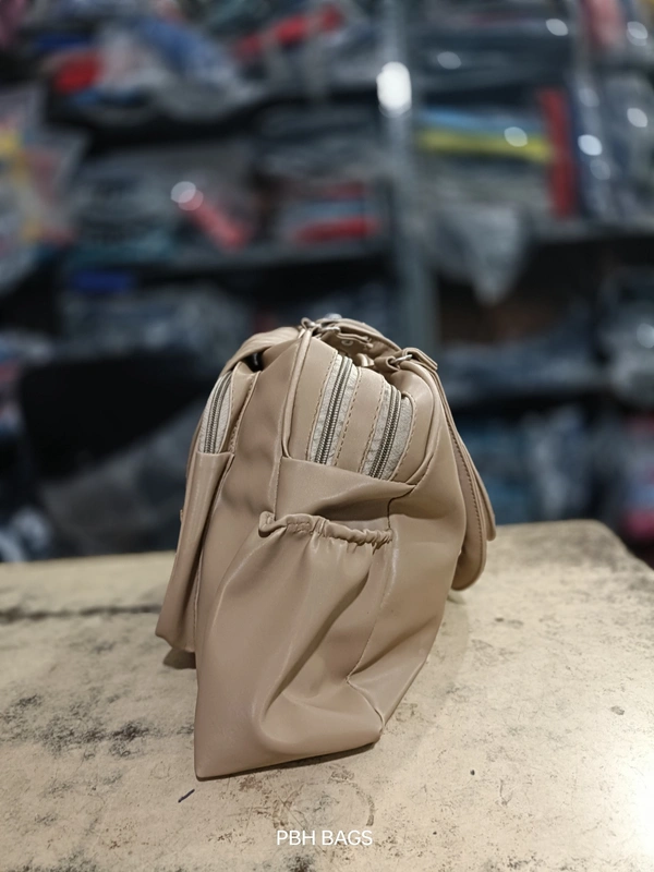 PBH P0129 12*12*6 LADIES PURSE - 12*12*6, Tan