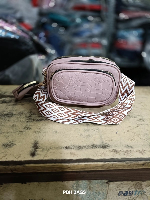 PBH P0197 10*6*4 LADIES Sling Bags - 10*6*4, Clam Shell