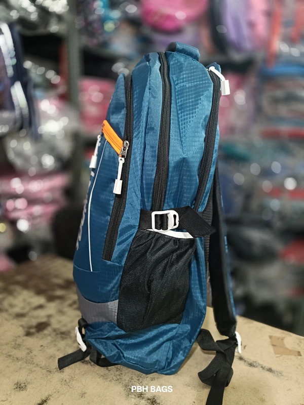 AMERICAN TOURISTER PBH P062 22*14*10 Multiple Zips 25 liters Padded Travel Backpack - 22*14*10, Genoa