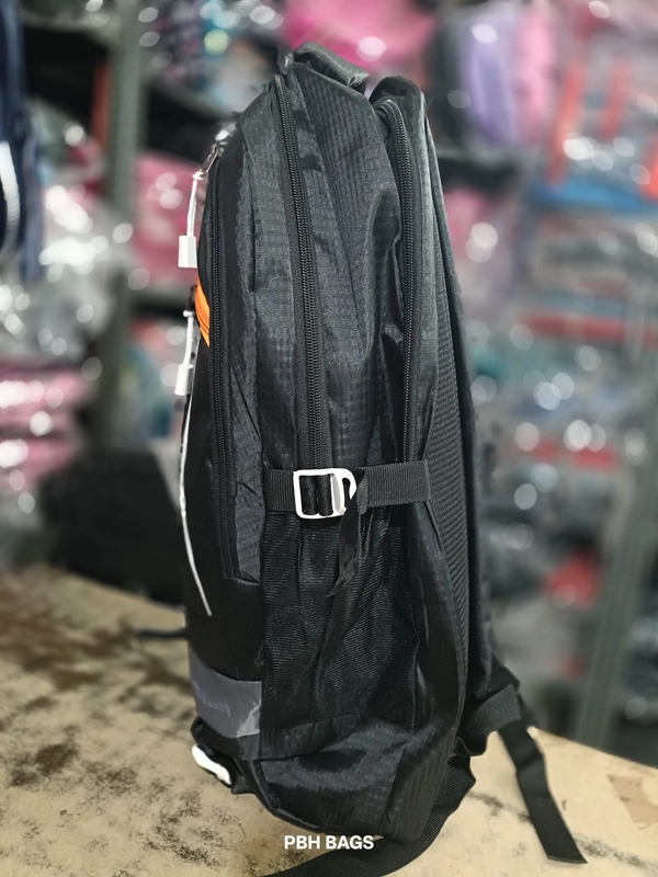 AMERICAN TOURISTER PBH P062 22*14*10 Multiple Zips 25 liters Padded Travel Backpack - 22*14*10, Cinder