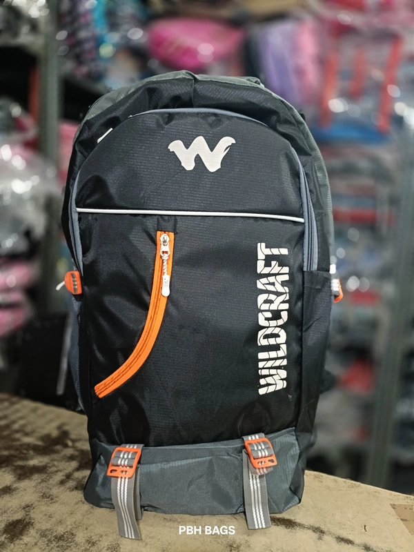 WILDCRAFT PBH P062 22*14*10 Multiple Zips 25 liters Padded Travel Backpack - 22*14*10, Creole
