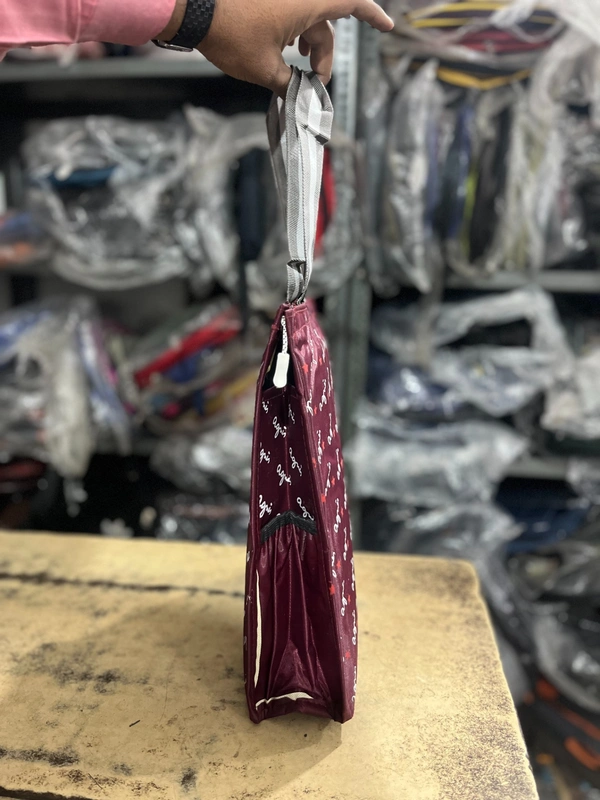 PBH P033 16*12*4 LUNCH BAG - Mehroon, 16*12*4