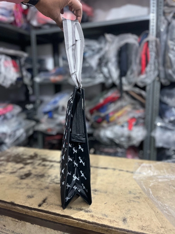 PBH P033 16*12*4 LUNCH BAG - Black, 16*12*4