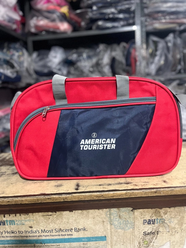 AMERICAN TOURISTER PBH p099 American Tourister Red & Black Duffel Bag 20*16*10 - Red, 20*16*10