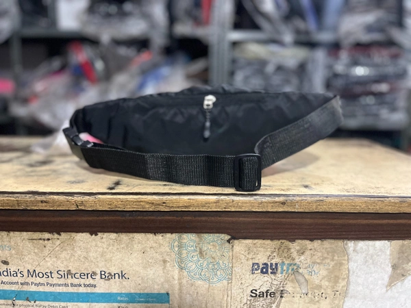 PBH P080 12*8*3 American Tourister Black Waist Bag / Fanny Pack / Belt Bag - Creole, 12*6*3