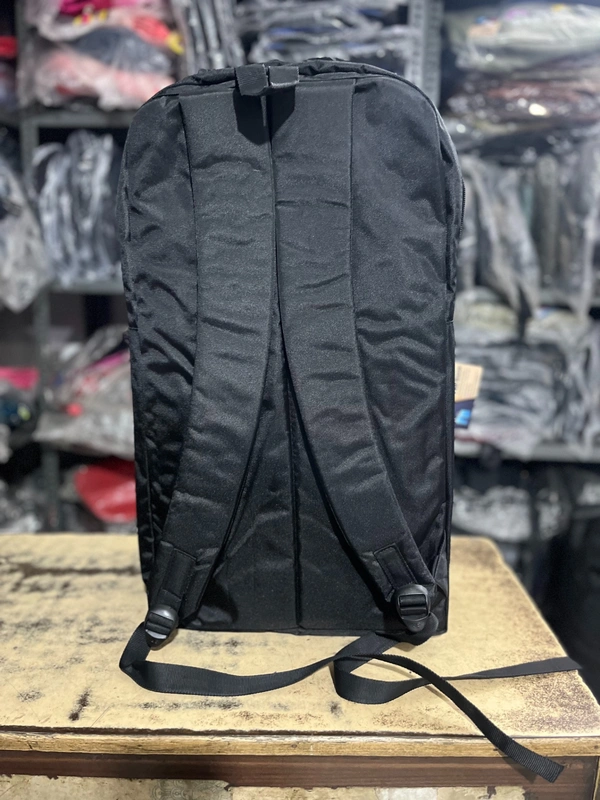 PUMA PBH P0104 PUMA Navy Blue Sleek Backpack 22*16*10 - Sepia Black, 22*16*10