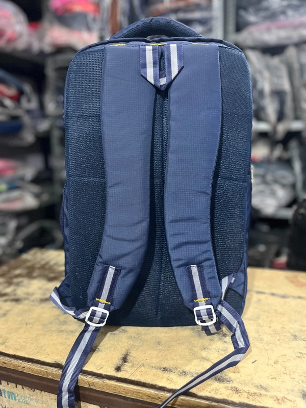 SKYBAG PBH P0109 18*14*6 Skybags Port "Move in Style" Backpack - Black Rock, 18*14*6