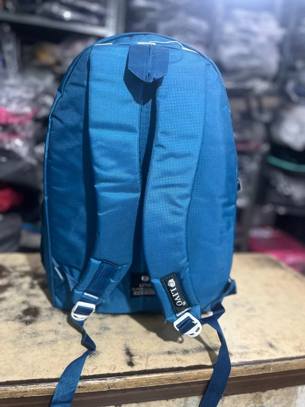 LIVO PBH P0137 18*14*8 Lower Padded LIVO Multi-Compartment Everyday Backpack - Madison, 18*14*8