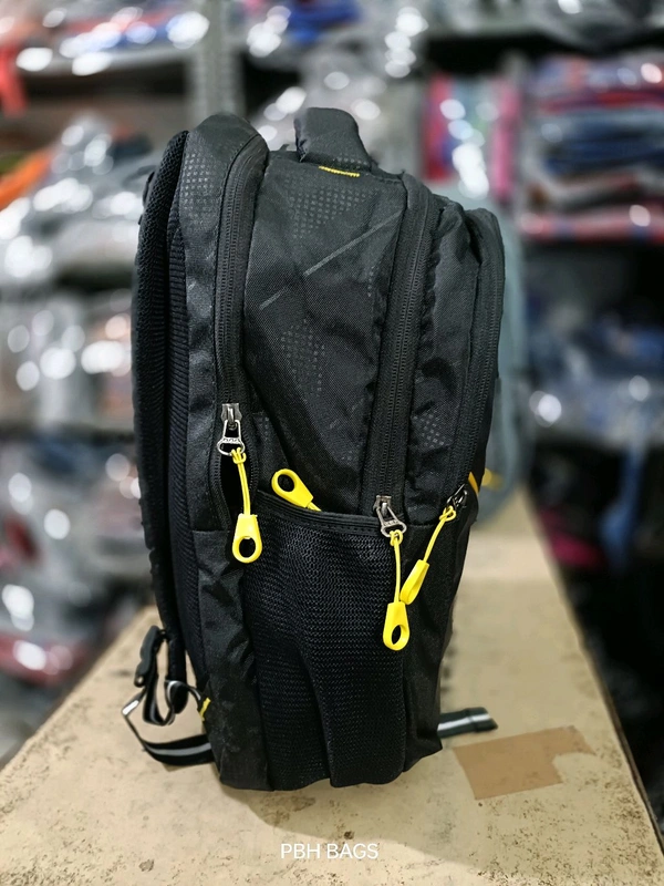 Run Fast Pbh P019 17*14*6 Laptop Lower Padded Soft Backpack - 18*14*7, Black