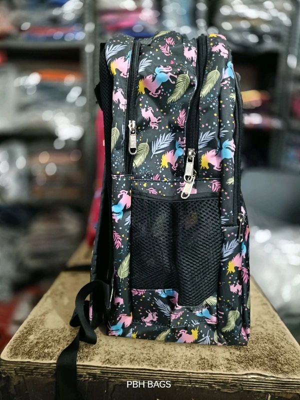 PBH P075 SCHOOL PRINTED BACKPACK - 18*14*7, Black