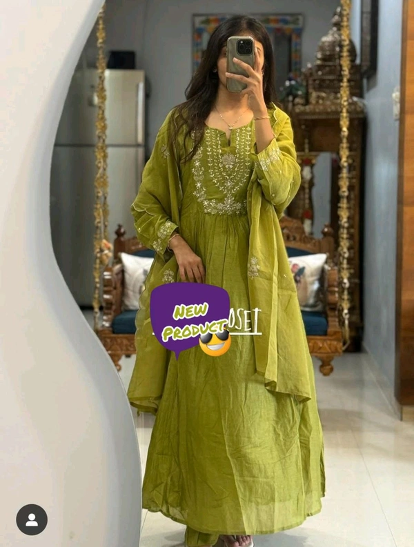 Printed Floral Kurta And Duppata Set 1 - M