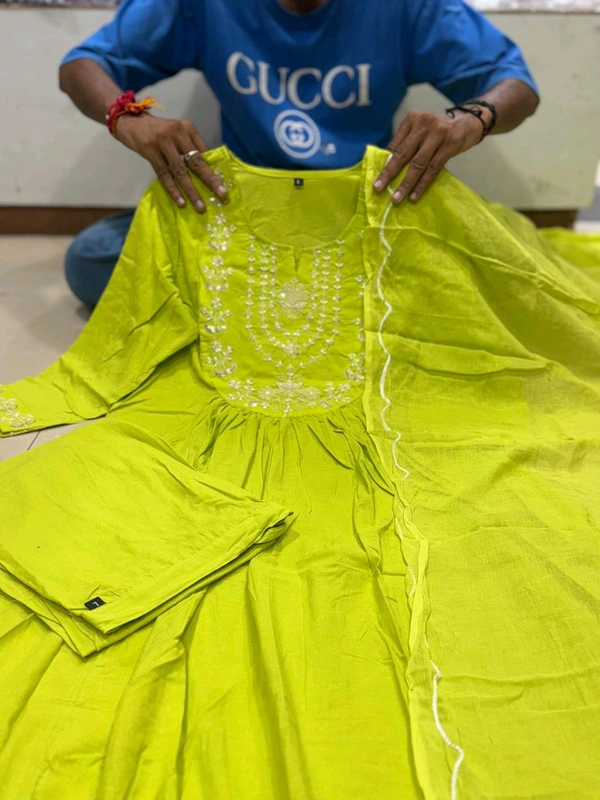 Printed Floral Kurta And Duppata Set 1 - XxL