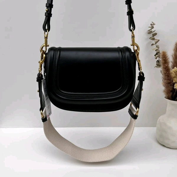 Sling Bag 4