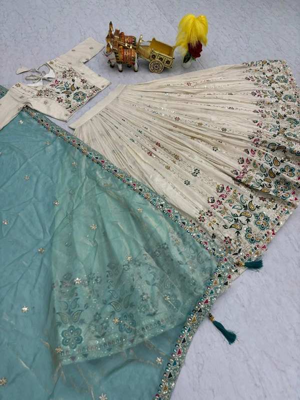 Lhenga Choli