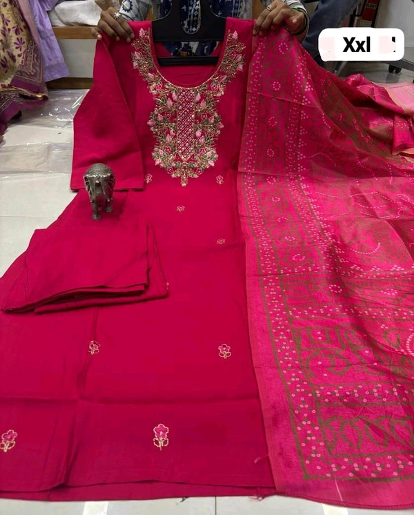 Heavy Muslin Kurta Set