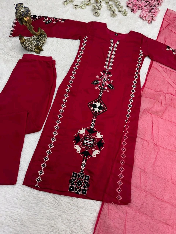 Chanderi Silk 3 Piece Kurta Set