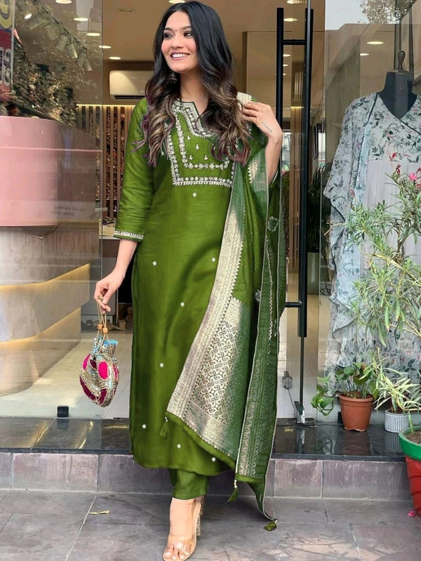 Embroidery Kurta Set