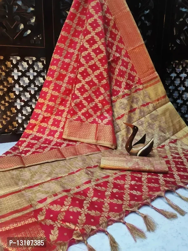 Women's Banarasi Silk Saree With Unstitched Blouse Piece 