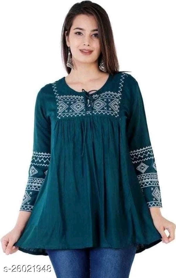 Trendy Retro Women Tops & Tunics - M