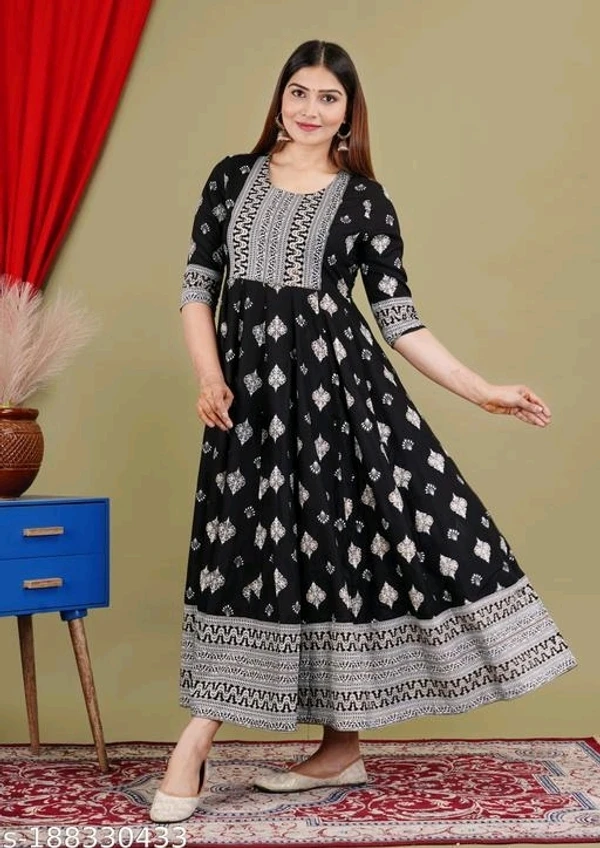 World Of Anarkali Kurti Outfits Look Elegant  - L