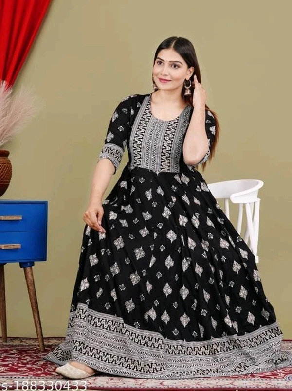 World Of Anarkali Kurti Outfits Look Elegant  - L