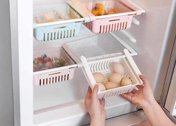 Expandable Hanging Fridge Tray, Refrigerator Food Storage Organizer - Set of 2 - Length - 16 to 24 cm (Expandable) x Width - 16 cm x Height - 6 cm, Multi Color, High Quality Plastic