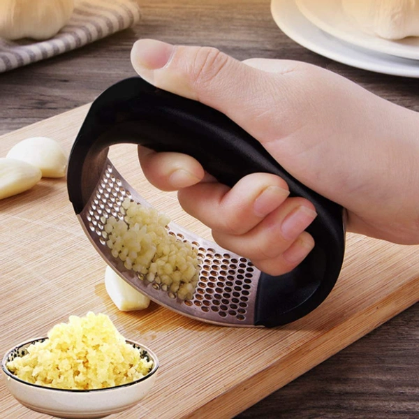 Stainless Steel Curved Garlic Chopper Manual - 25 x 10 x 5 cm, Black, Stainless Steel, Plastic