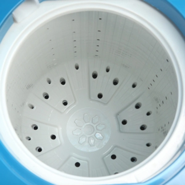 Lioyd 8kg Semi Auto Lloyd 8 kg Semi Automatic Top Load Blue, WhiteSemi Automatic Top Load1300 rpm  : Higher the spin speed, lower the drying timeNumber of wash programs - 45 Star Rating8 kg10 Days Replacement Policy, No questions asked. - Multicoulor, standered