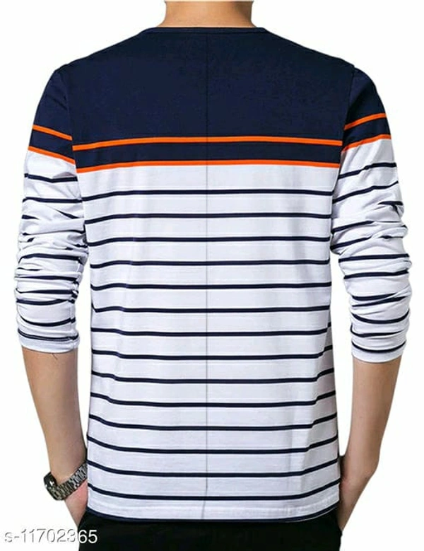 T Shirt - M