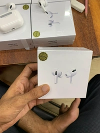 Apple Airpods Pro With Active Noise Cancellation