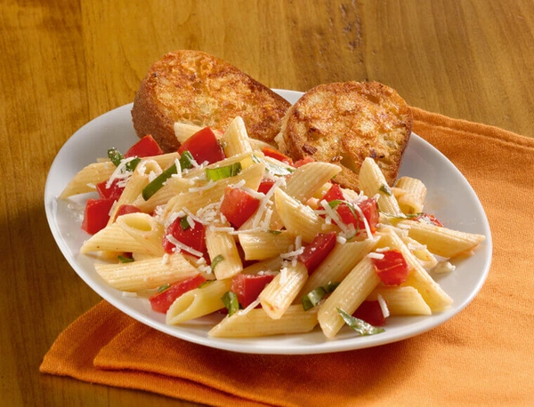 Veg pasta red / white sauce