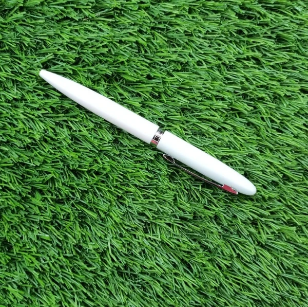 White Pearl Finish Pen