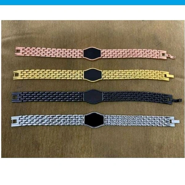 Cuban Bracelet With Name Engraving - Gold