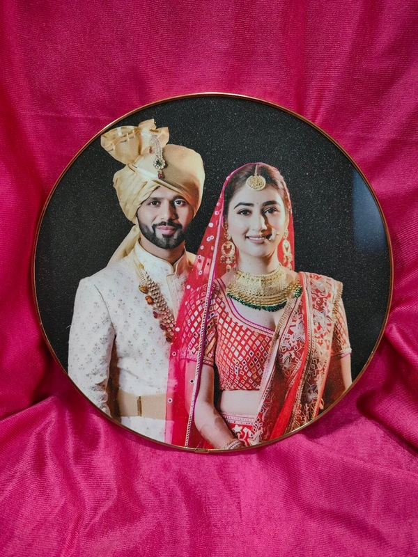 15x15" Inch Round - Golden Beeding Photo Frame - 3D Laminated