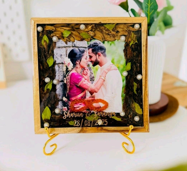 Varmala and Thali Preserved in12inch Wooden Frame With 10mm Depth Design 1