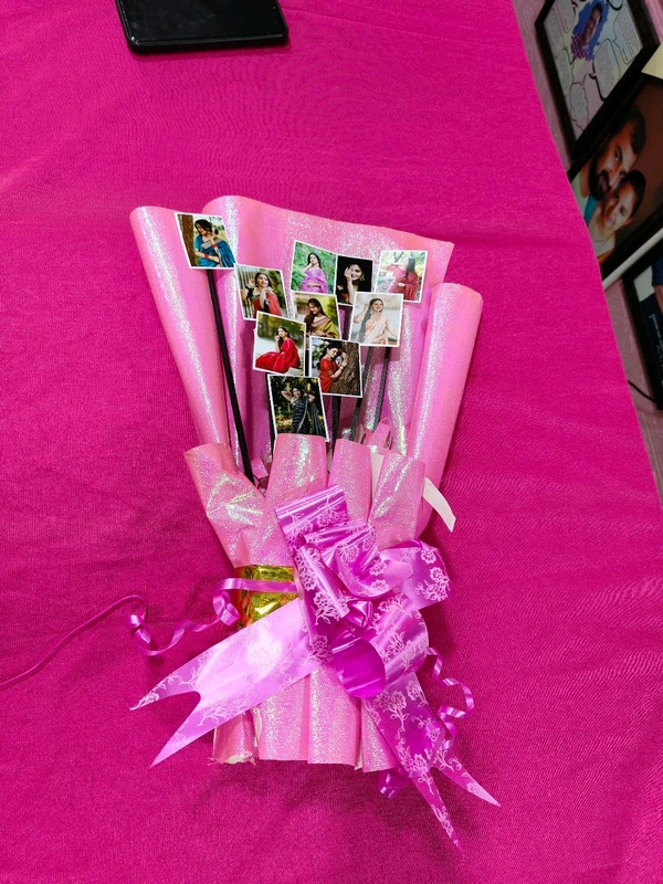 Bouquet with 10 Photos