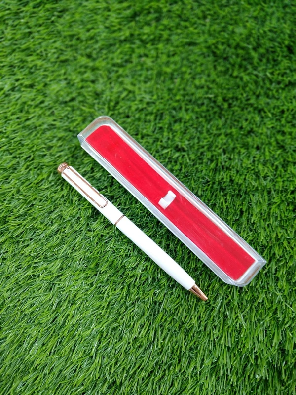 White with Rose Gold Rim Pen