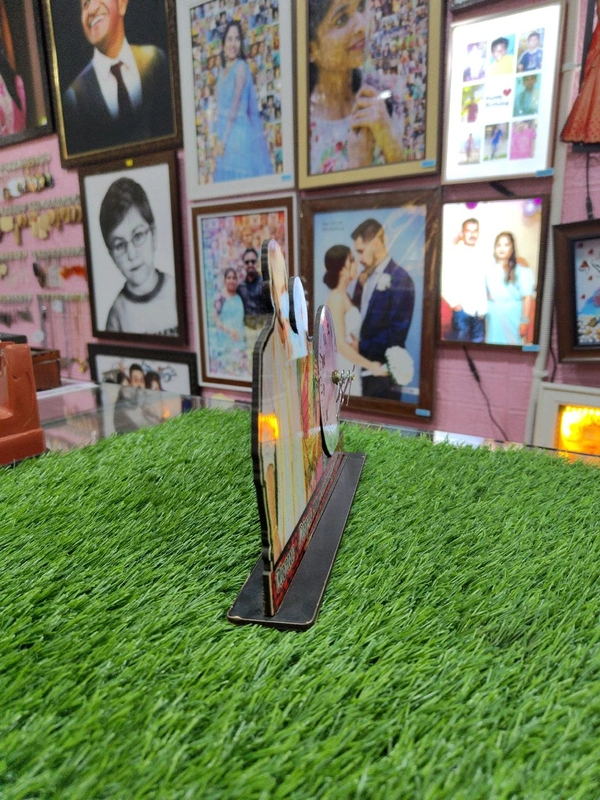 Customized Cutout Frame - Photo With Clock 